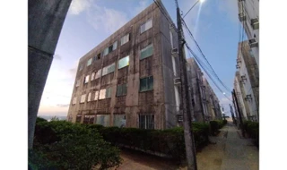Imóvel 2174823 ['8555537299222'] - ['RUA SANTA LUZIA,N. 221 APTO. 04 BL 8, ZUMBI DO PACHECO - CEP: 54300-051, JABOATAO DOS GUARARAPES - PERNAMBUCO'] ['Dois Carneiros'] - ['Jaboatão Dos Guararapes']/['PE'] - 1